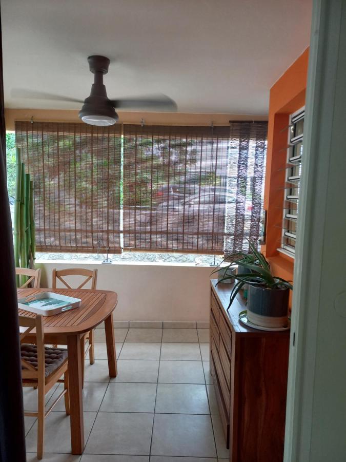 Bel Appartement Avec Terrasse Proche Des Plages Saint-Gilles-les-Bains Buitenkant foto