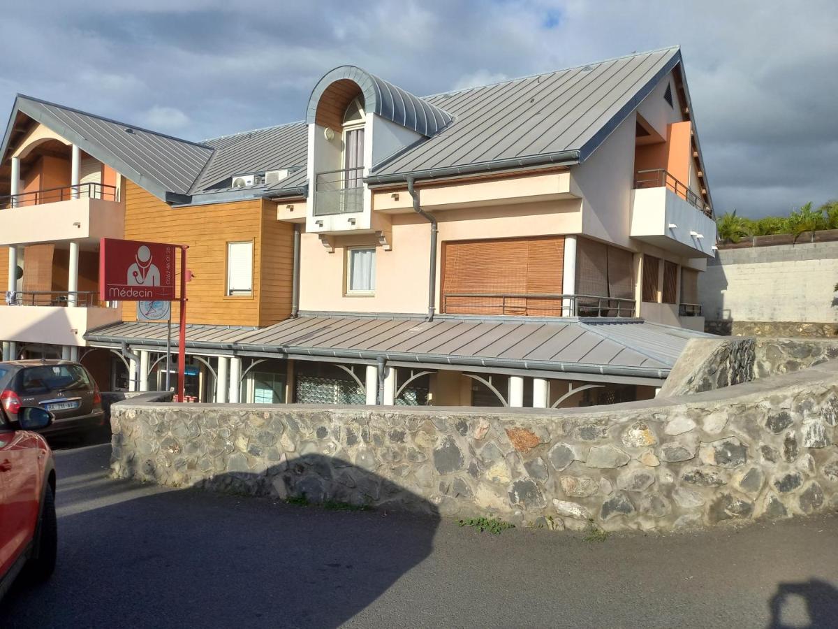 Bel Appartement Avec Terrasse Proche Des Plages Saint-Gilles-les-Bains Buitenkant foto